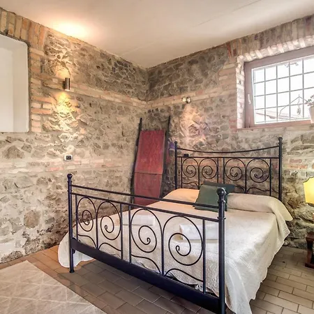 Un' Ottima Annata - La Casa Nel Vigneto Monte Porzio Catone